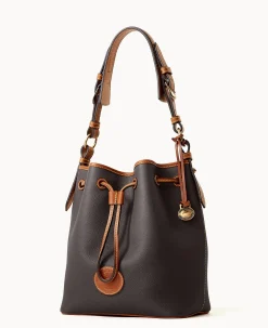 Dooney & Bourke Ready For the Getaway|Pebbled Leather<All Weather Leather 3.0 Drawstring 25 Black