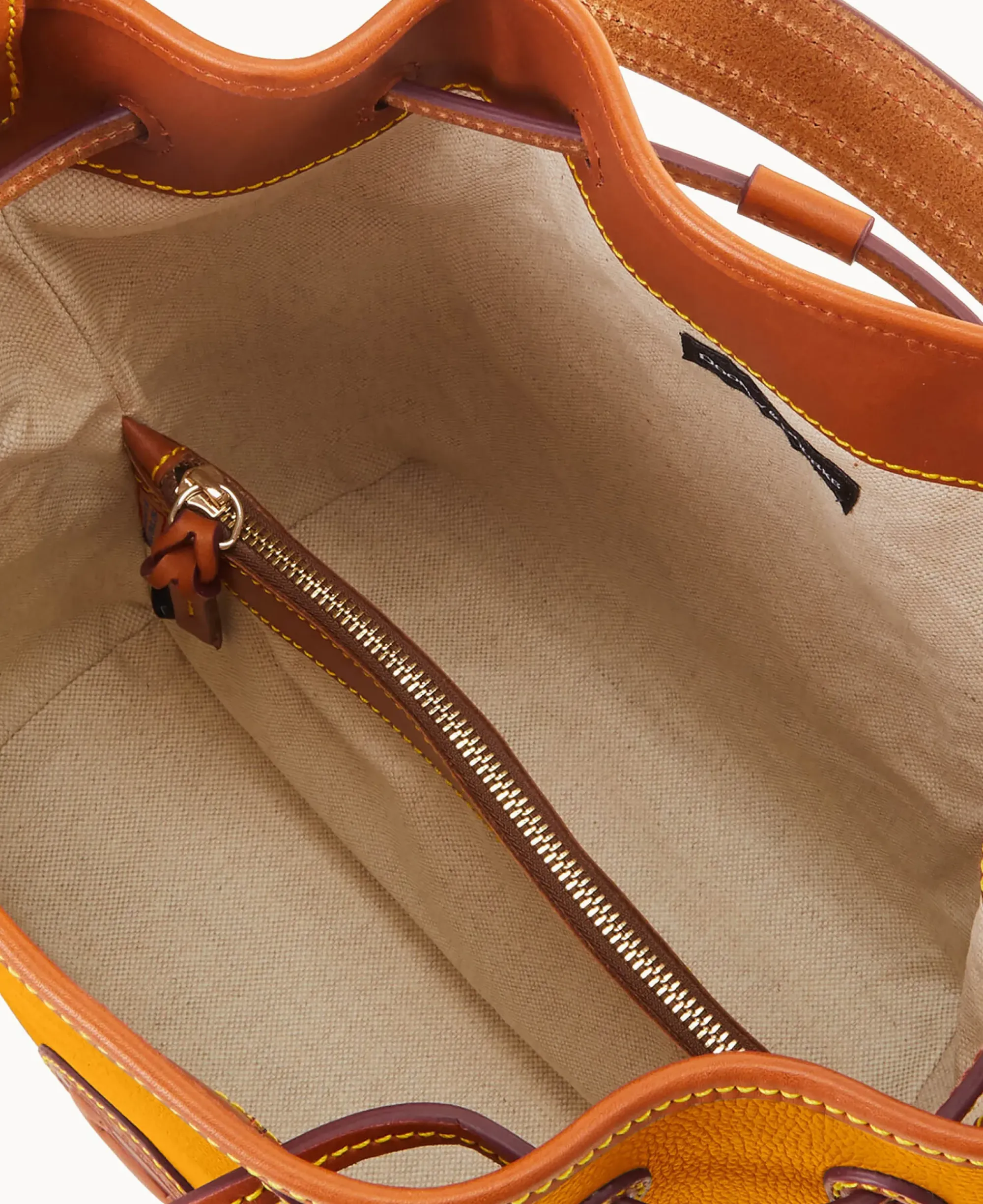 Dooney & Bourke Ready For the Getaway|Pebbled Leather<All Weather Leather 3.0 Drawstring 25 Chamois