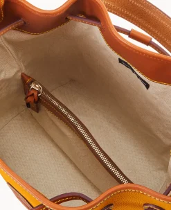 Dooney & Bourke Ready For the Getaway|Pebbled Leather<All Weather Leather 3.0 Drawstring 25 Chamois