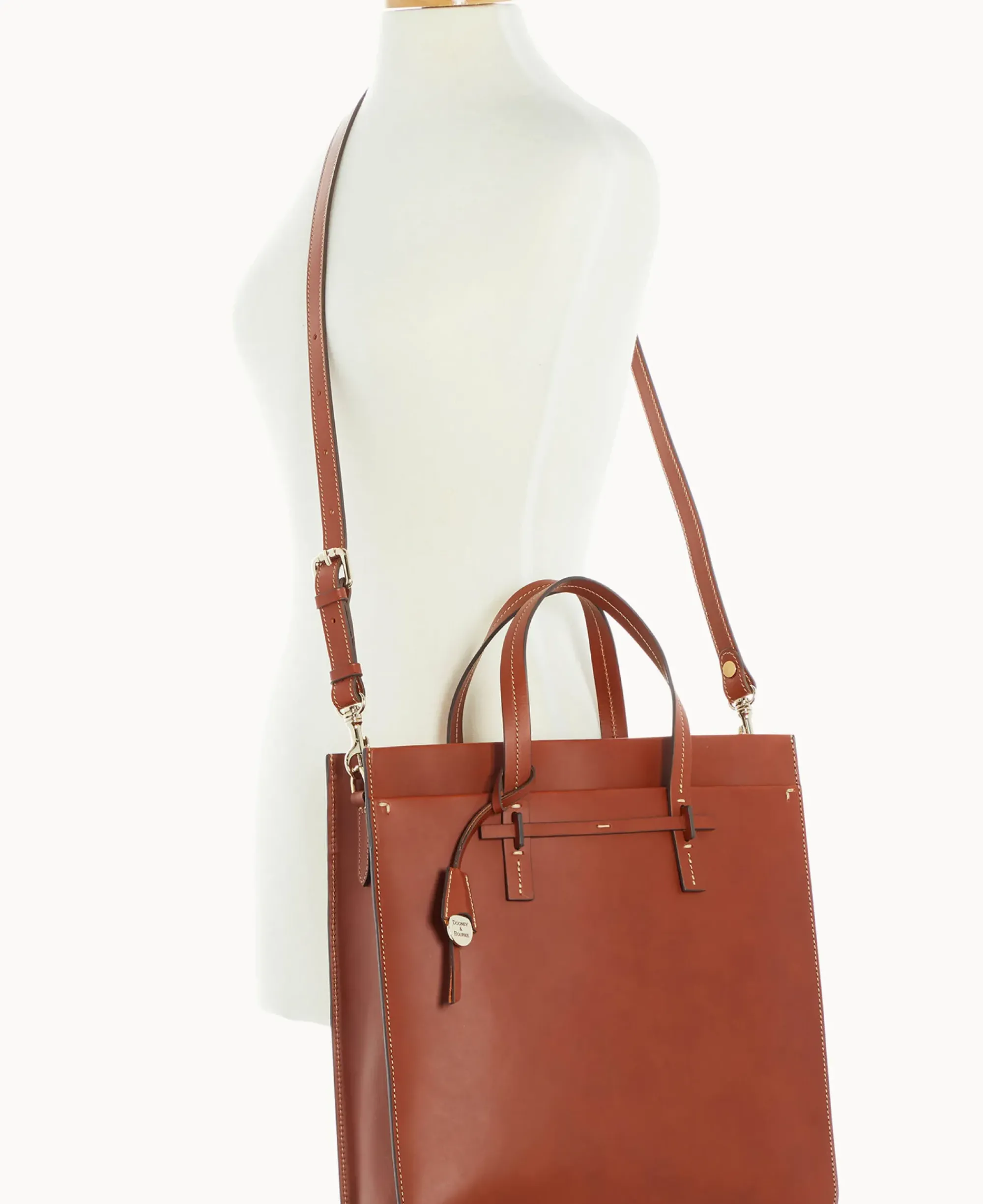 Dooney & Bourke The Alto Collection|Ready For the Getaway<Alto Cassio Saddle