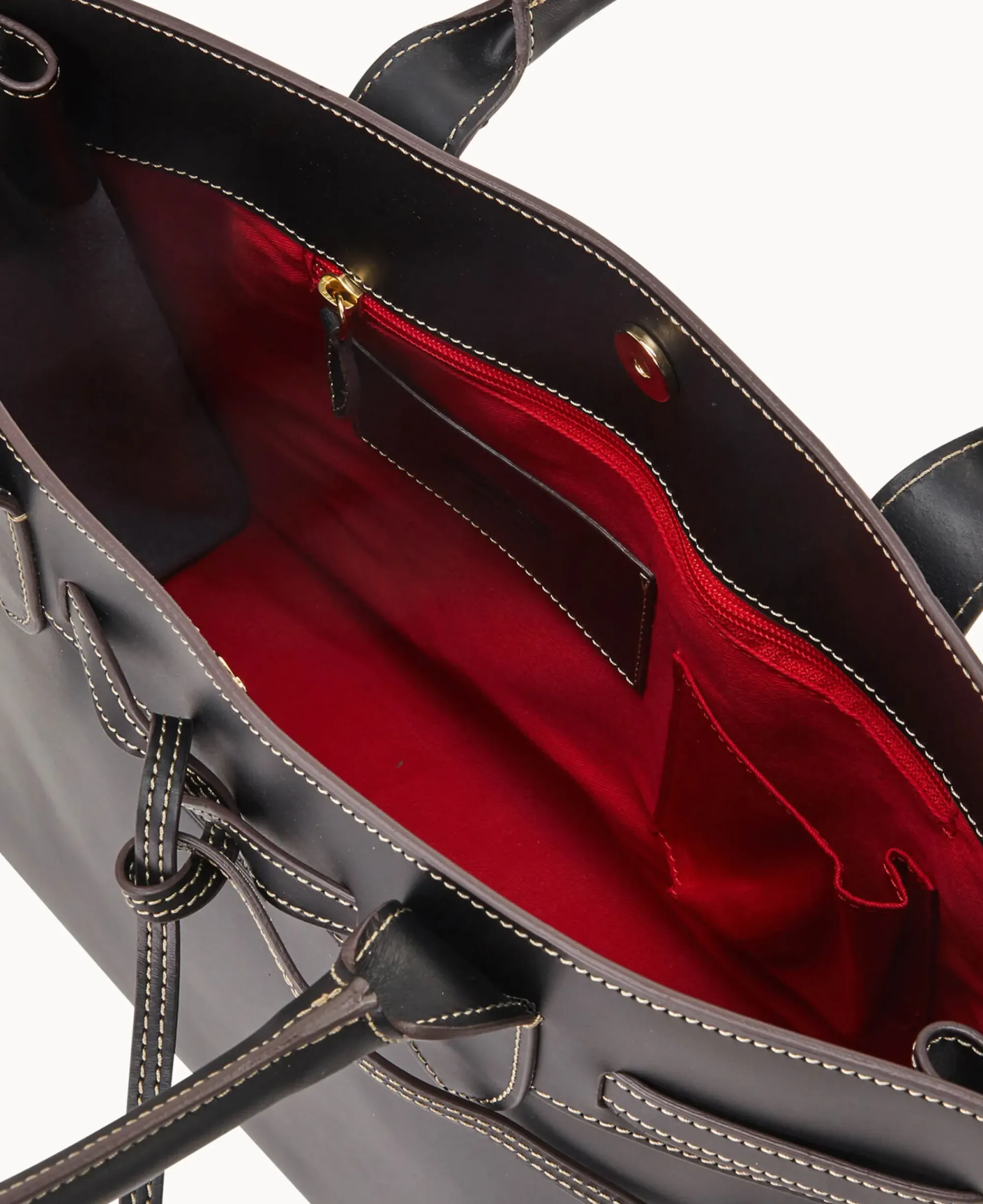 Dooney & Bourke The Alto Collection|Ready For the Getaway<Alto Large Tassel Bag Black
