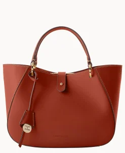 Dooney & Bourke The Alto Collection|Ready For the Getaway<Alto Small Camilla Saddle