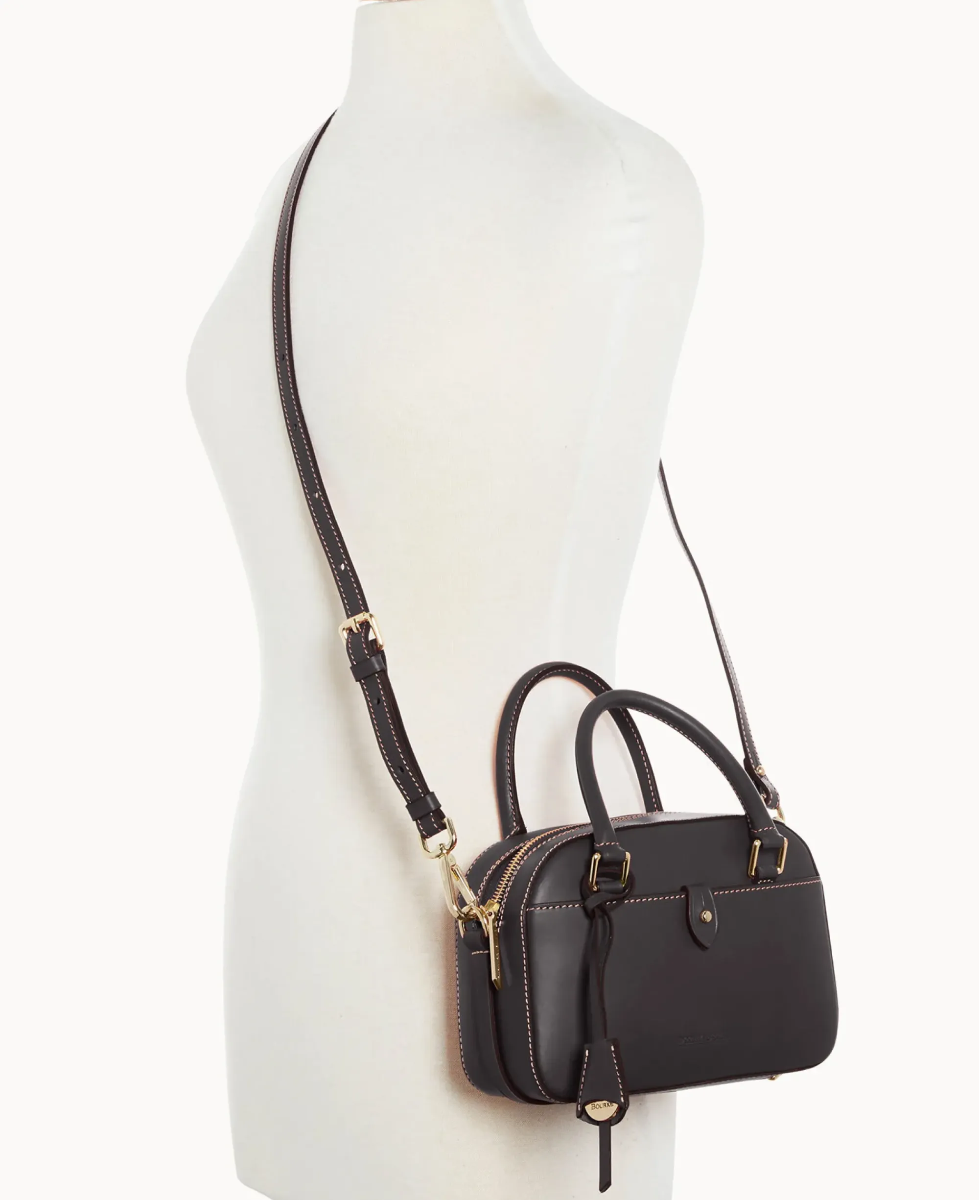 Dooney & Bourke The Alto Collection|Smooth Leather<Alto Small Shana Black