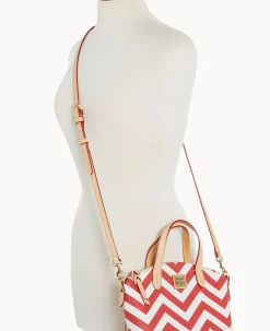 Dooney & Bourke The Chevron Collection|Spring Style<Chevron Ruby Red