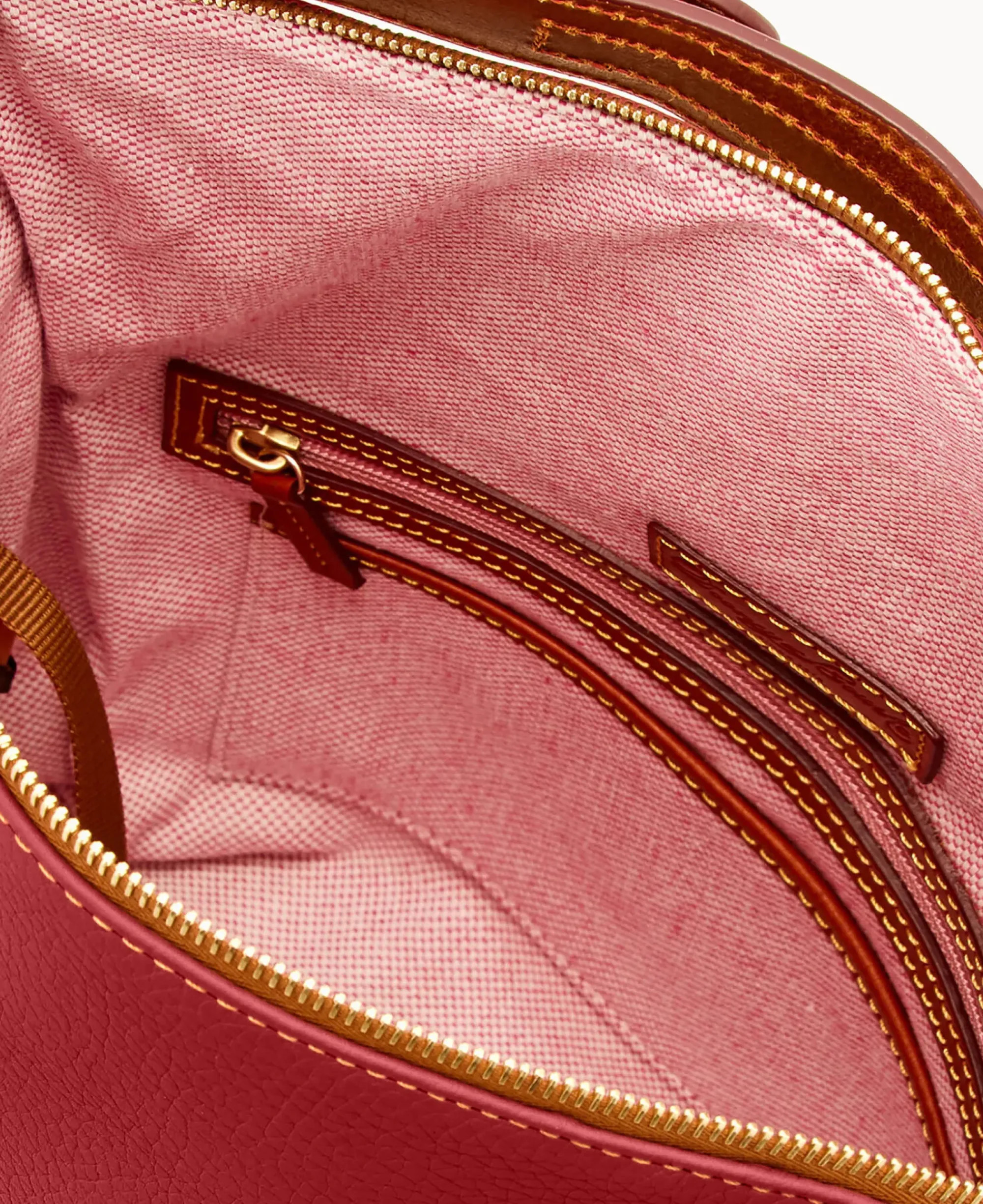 Dooney & Bourke Ready For the Getaway|Pebbled Leather<Dillen Medium Pocket Sac Red