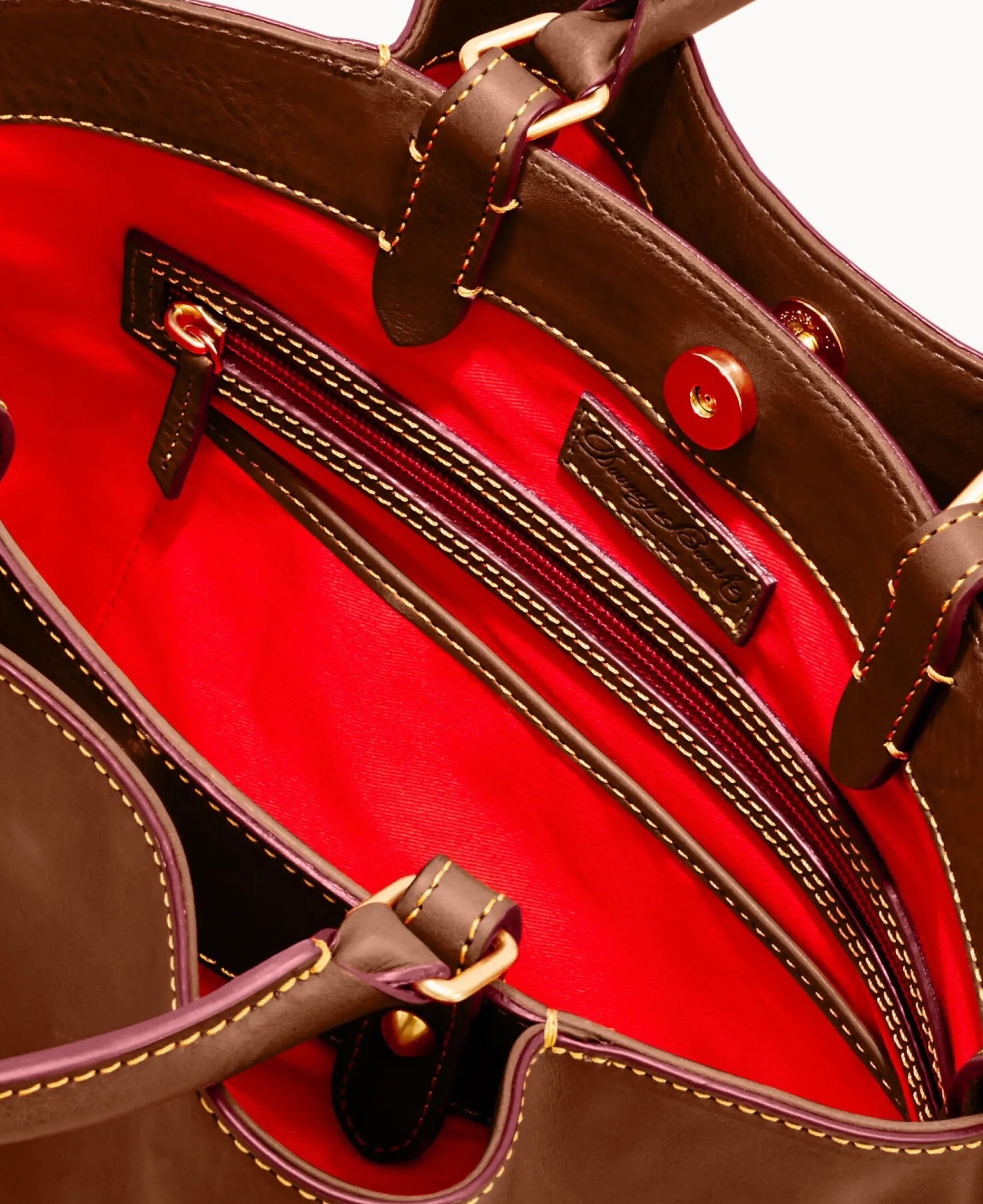 Dooney & Bourke The Florentine Collection|Ready For the Getaway<Florentine Brenna Chestnut