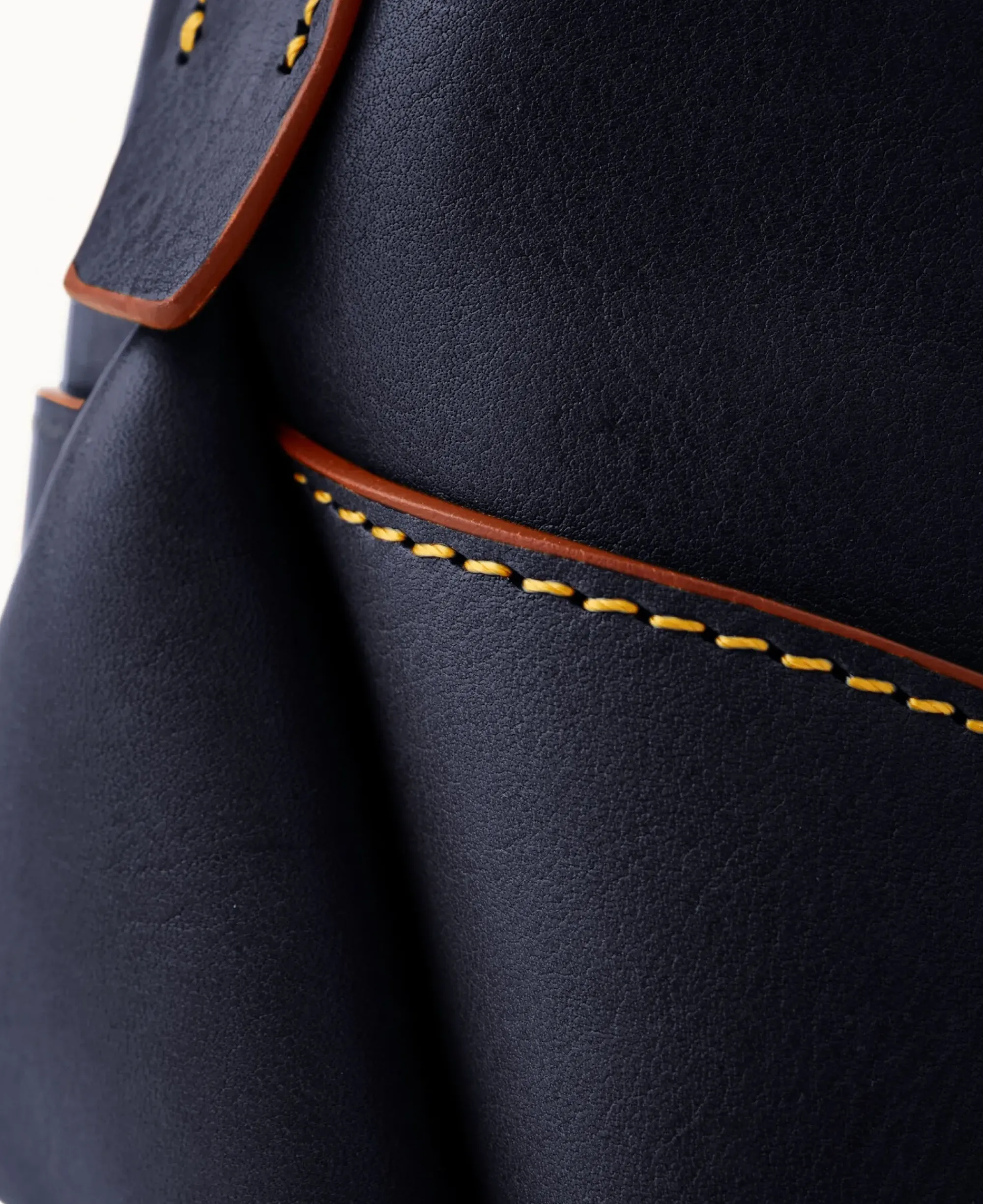 Dooney & Bourke The Florentine Collection|Picnic in the Park<Florentine Hobo 26 Navy