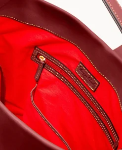 Dooney & Bourke The Florentine Collection|Ready For the Getaway<Florentine Logo Lock Shoulder Bag Bordeaux