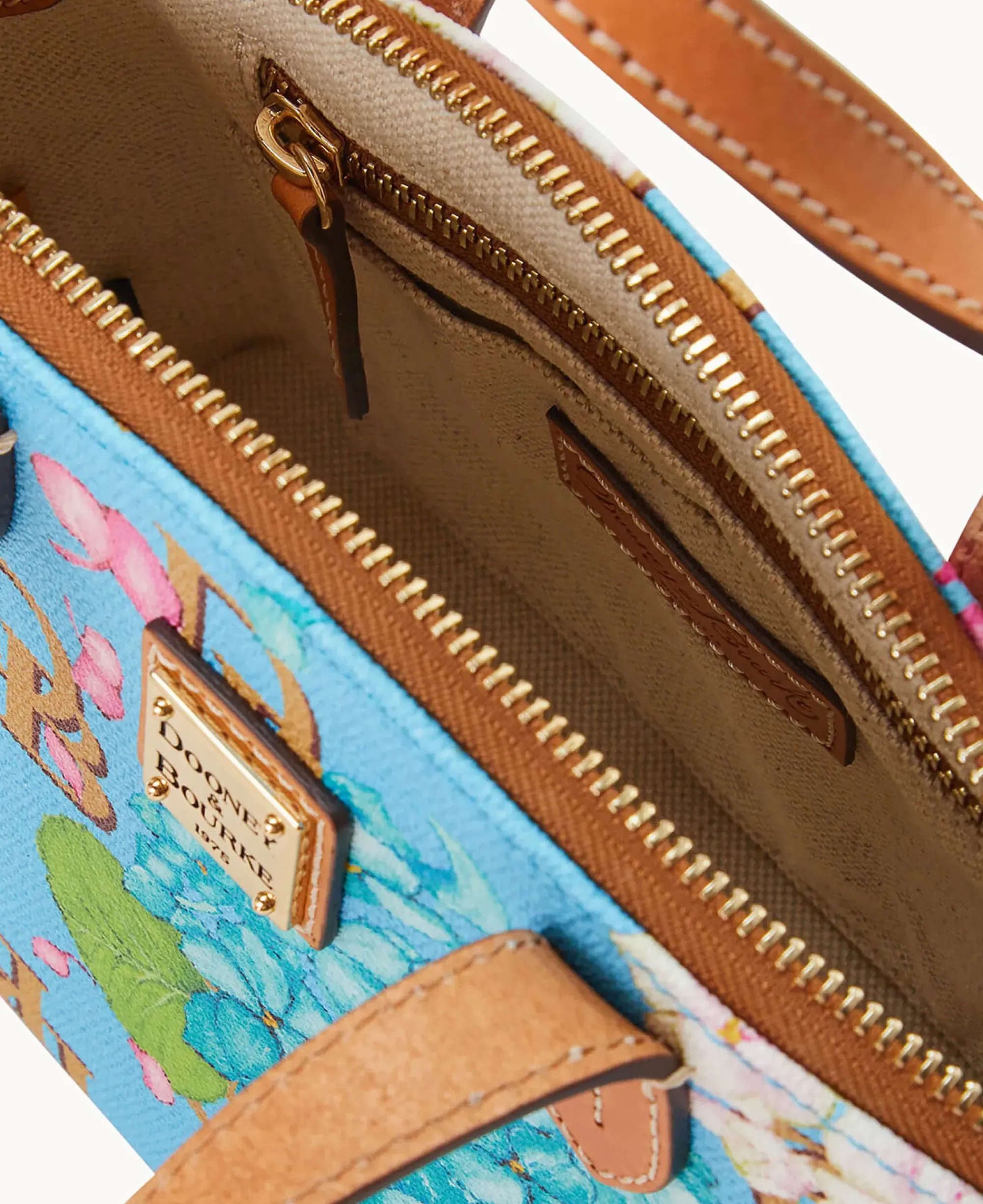 Dooney & Bourke Spring Style|Fresh Florals<Hydrangea Monogram Ruby Blue