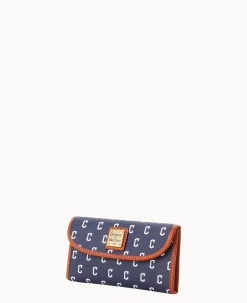 Dooney & Bourke Grab and Go|Clutches<MLB Continental Clutch GUARDIANS
