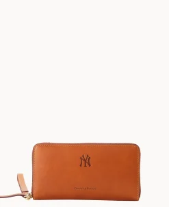 Dooney & Bourke Grab and Go|Wristlets<MLB Large Zip Around Wristlet Yankees