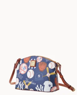 Dooney & Bourke Game Day Ready|Printed Fabric<MLB Suki Crossbody Yankees