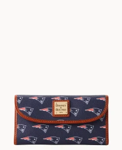 Dooney & Bourke Grab and Go|Clutches<NFL Cont Clutch PATRIOTS