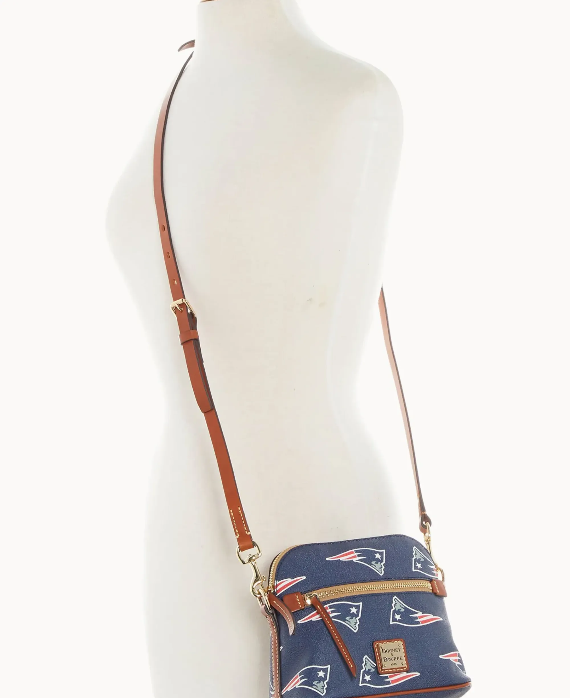 Dooney & Bourke Game Day Ready|Printed Fabric<NFL Domed Crossbody Patriots