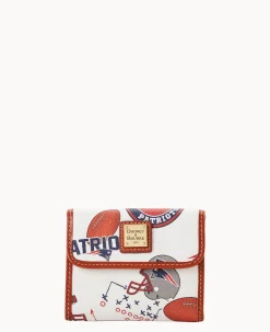 Dooney & Bourke Grab and Go|Wallets<NFL Patriots Flap Credit Card Wallet New England Patriots