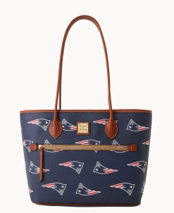 Dooney & Bourke Game Day Ready|Printed Fabric<NFL Tote Patriots