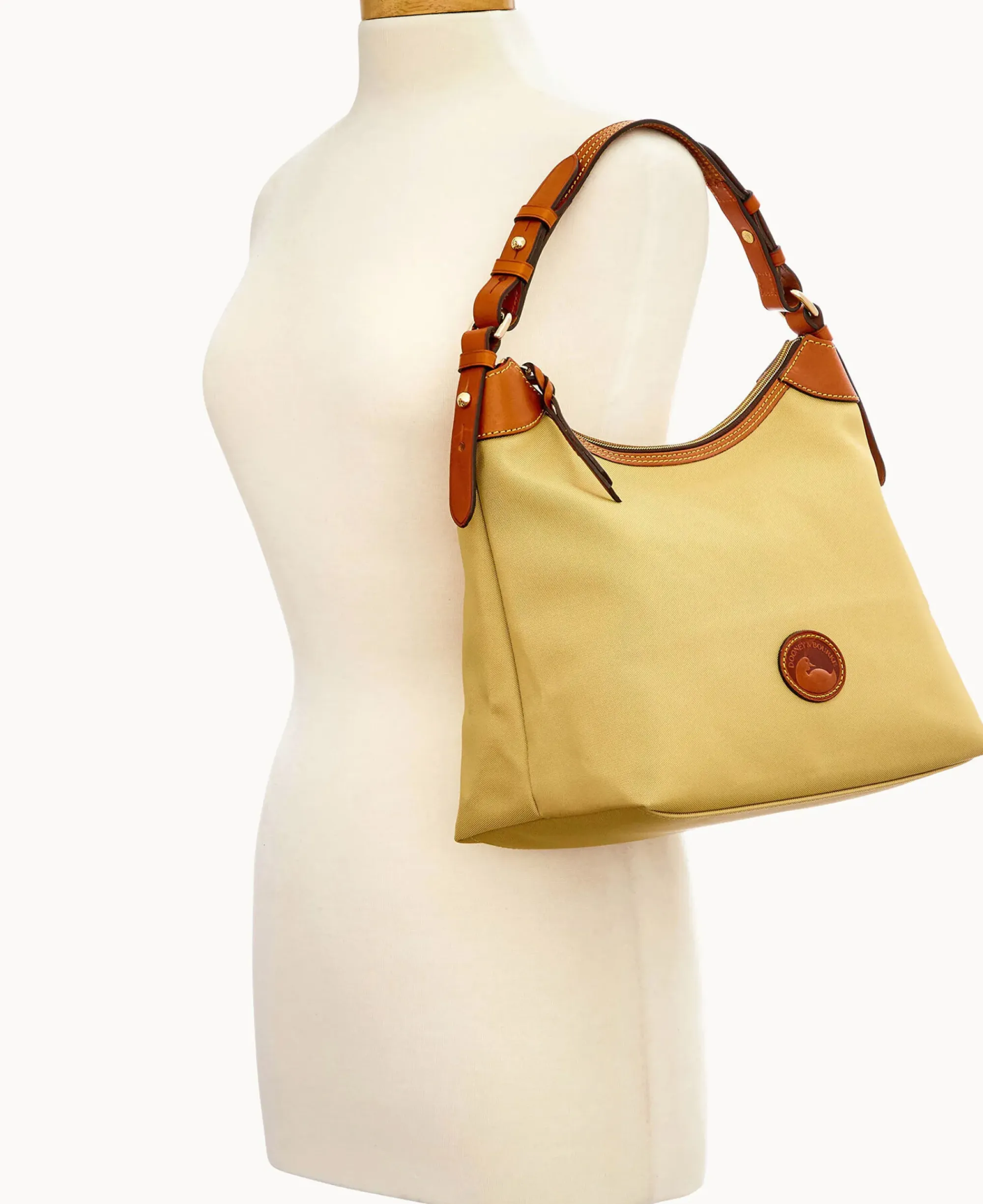 Dooney & Bourke Spring Style|Ready For the Getaway<Nylon Large Erica Khaki