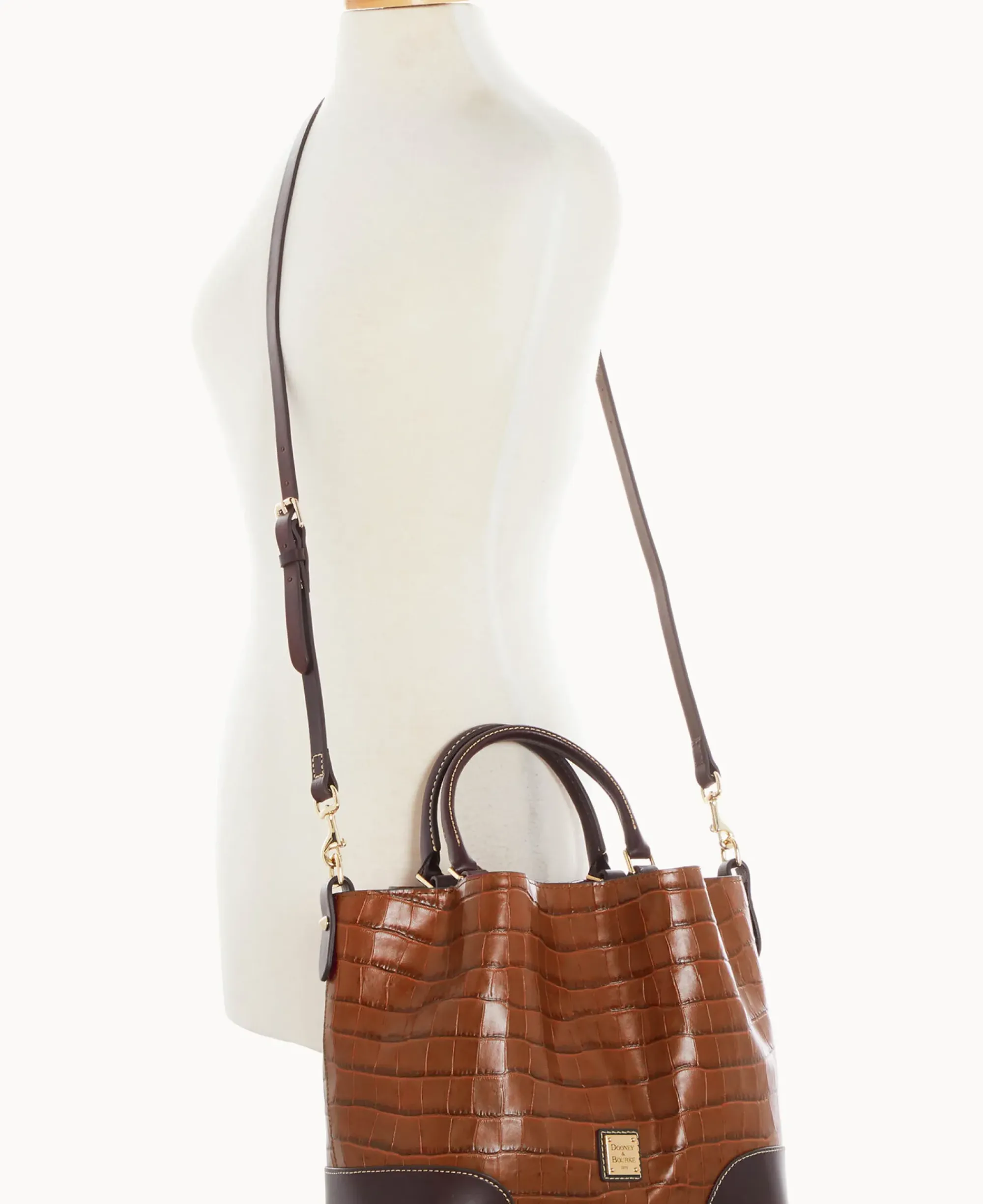 Dooney & Bourke Ready For the Getaway|Exotic Leather<Oakdale Brenna Cognac