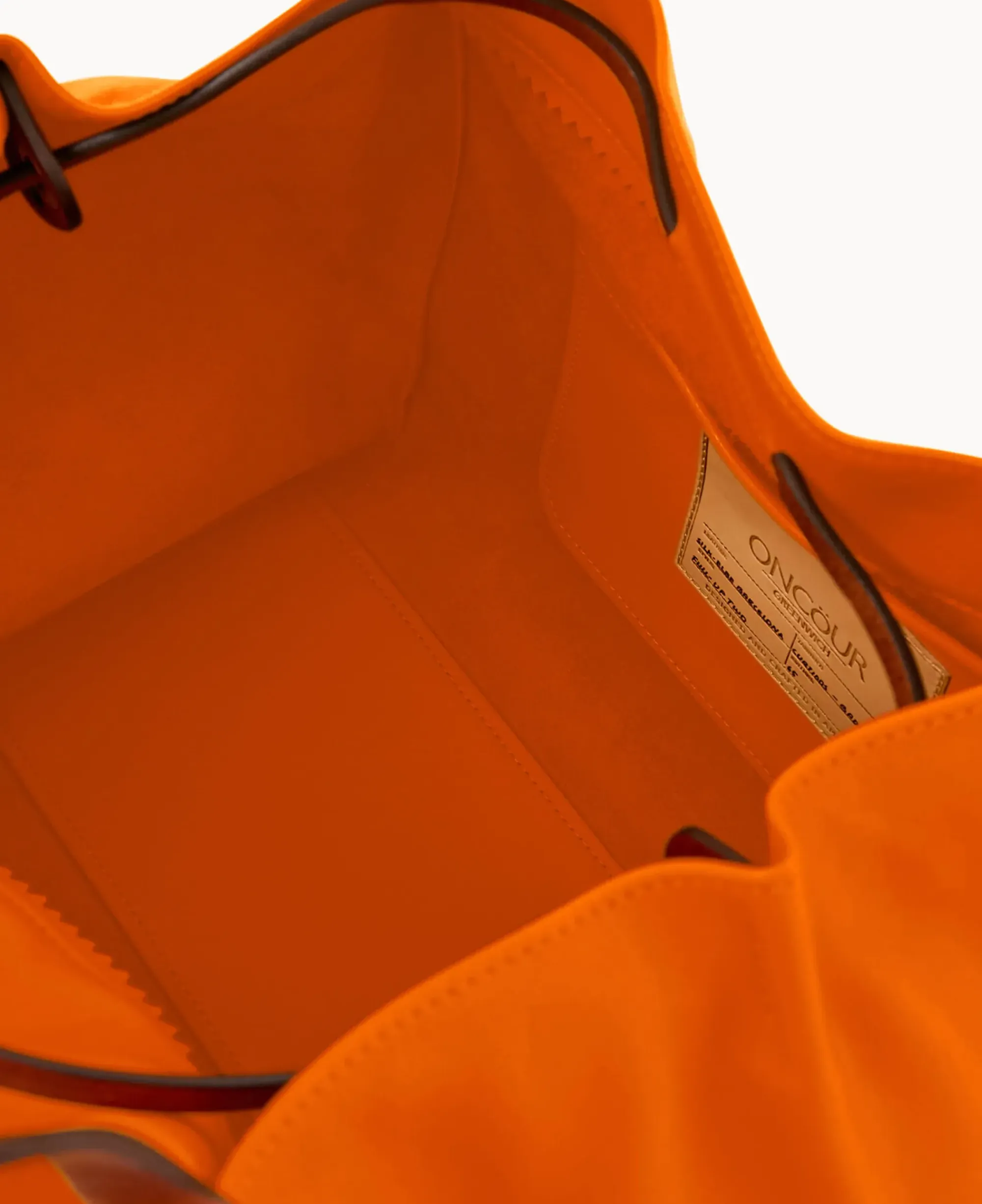 Dooney & Bourke Ready For the Getaway|Smooth Leather<Oncour Elba Full Up Two Tangerine