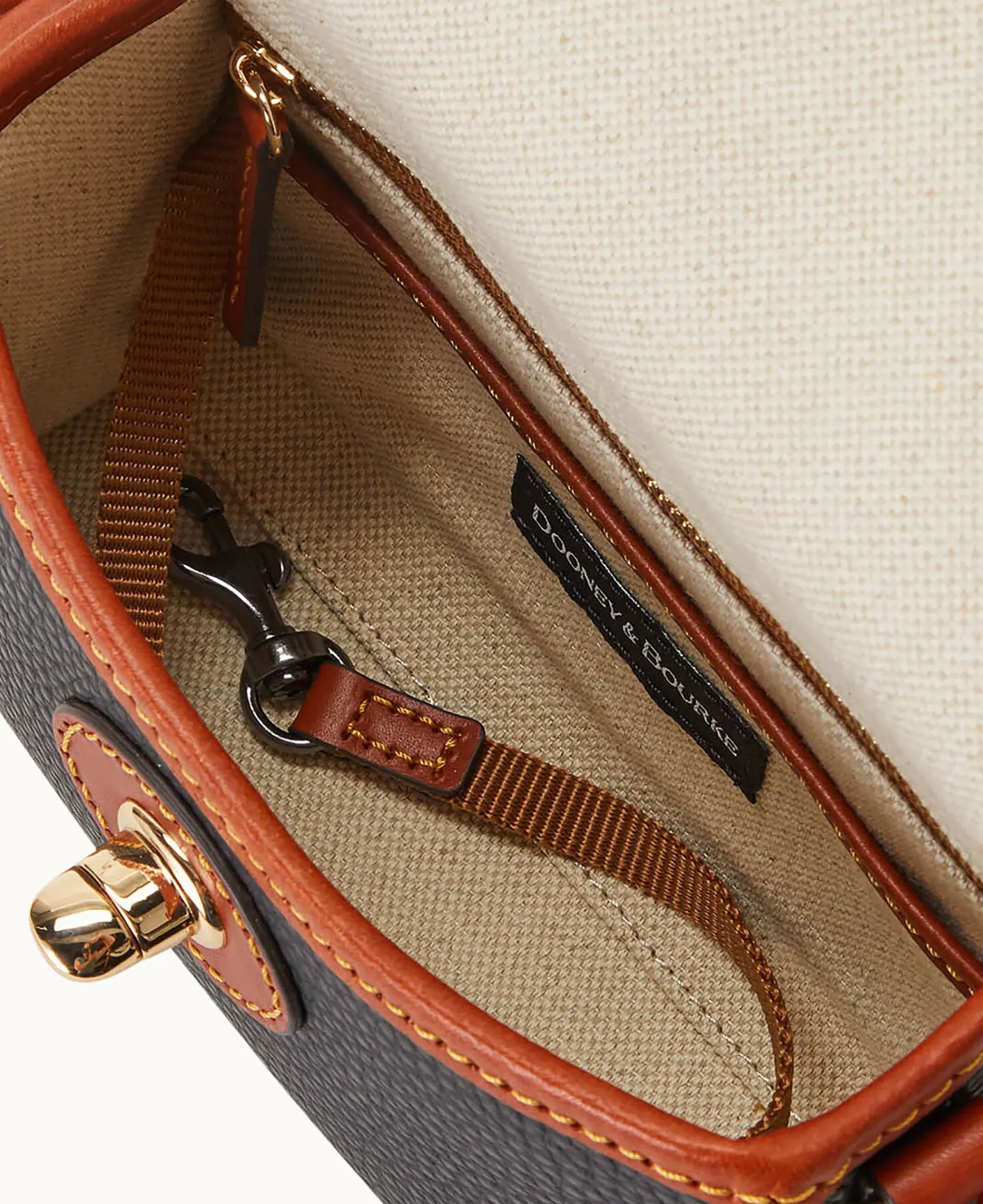 Dooney & Bourke The Pebble Grain Collection|Pebbled Leather<Pebble Grain 18 Crossbody Black