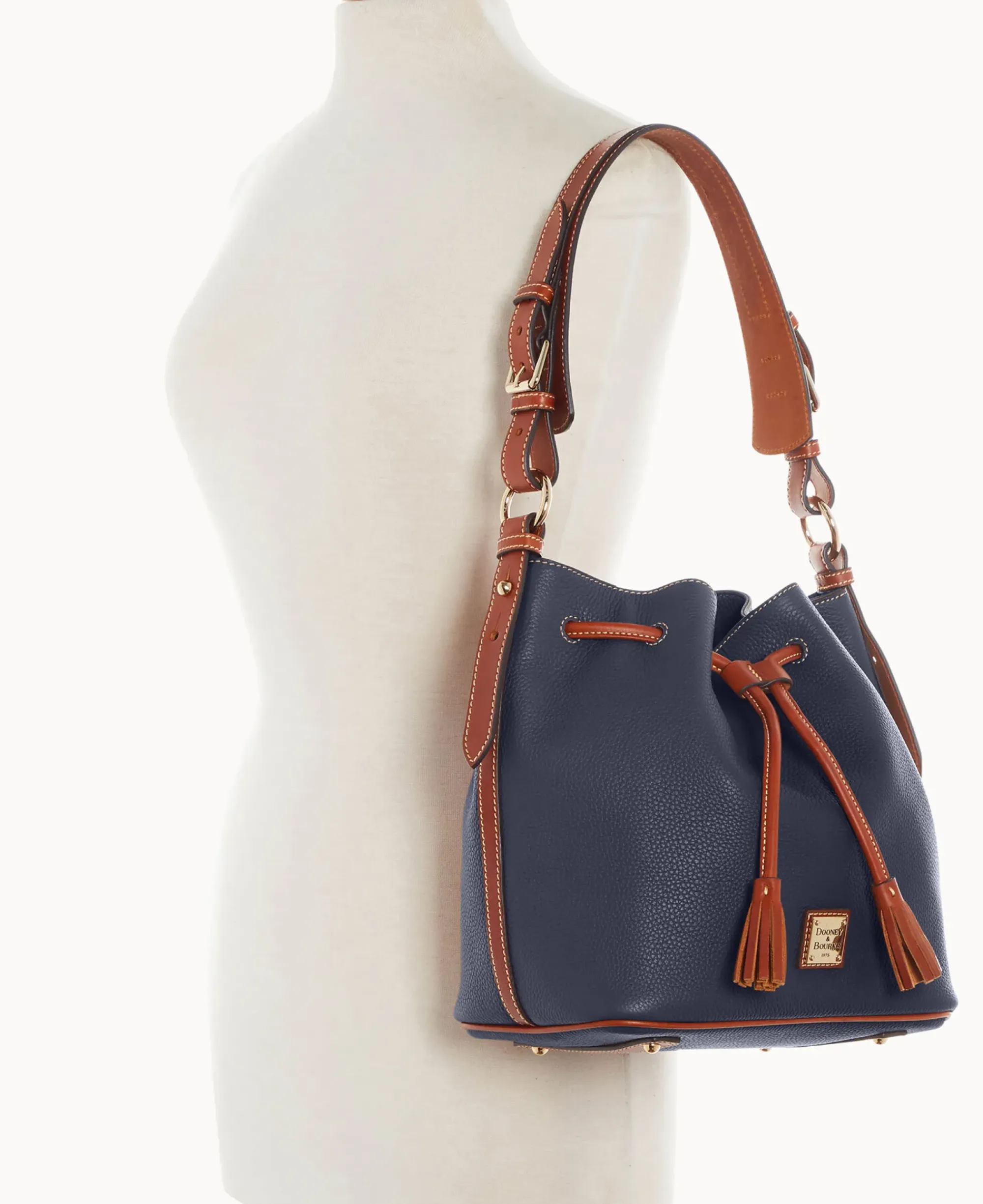 Dooney & Bourke The Pebble Grain Collection|Pebbled Leather<Pebble Grain Drawstring Midnight Blue