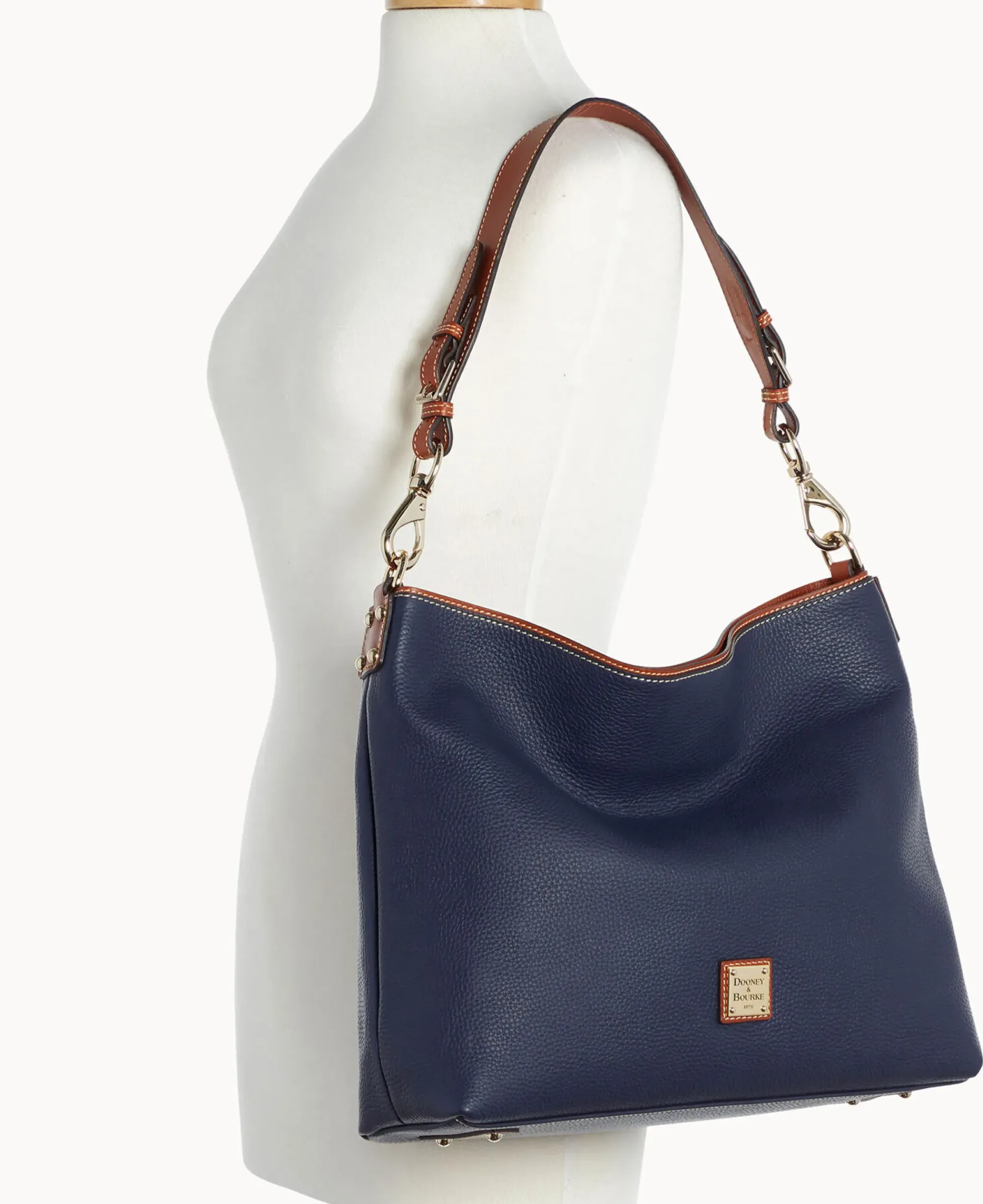 Dooney & Bourke The Pebble Grain Collection|Pebbled Leather<Pebble Grain Extra Large Courtney Sac Midnight Blue