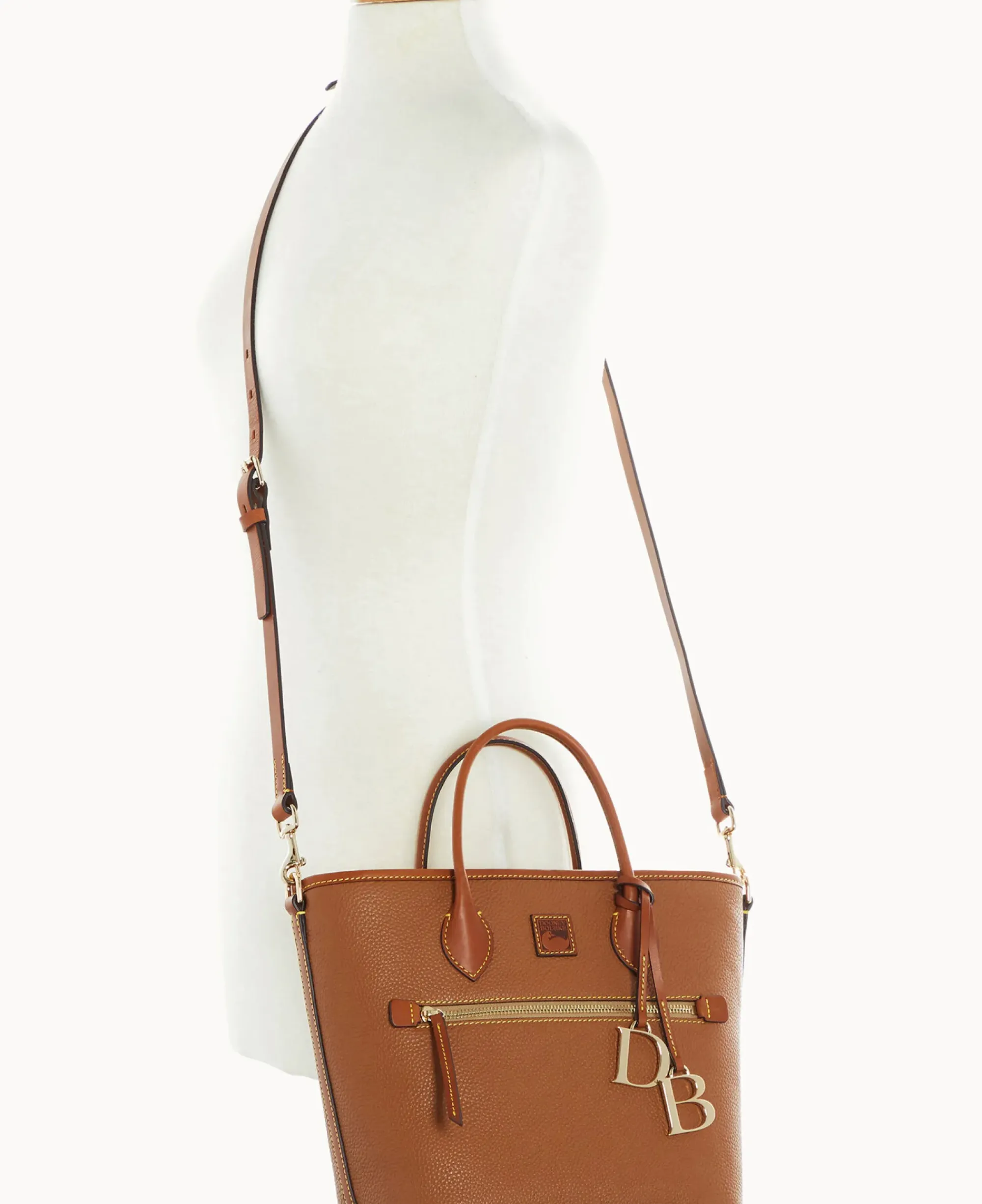Dooney & Bourke The Pebble Grain Collection|Ready For the Getaway<Pebble Grain Handle Tote Caramel