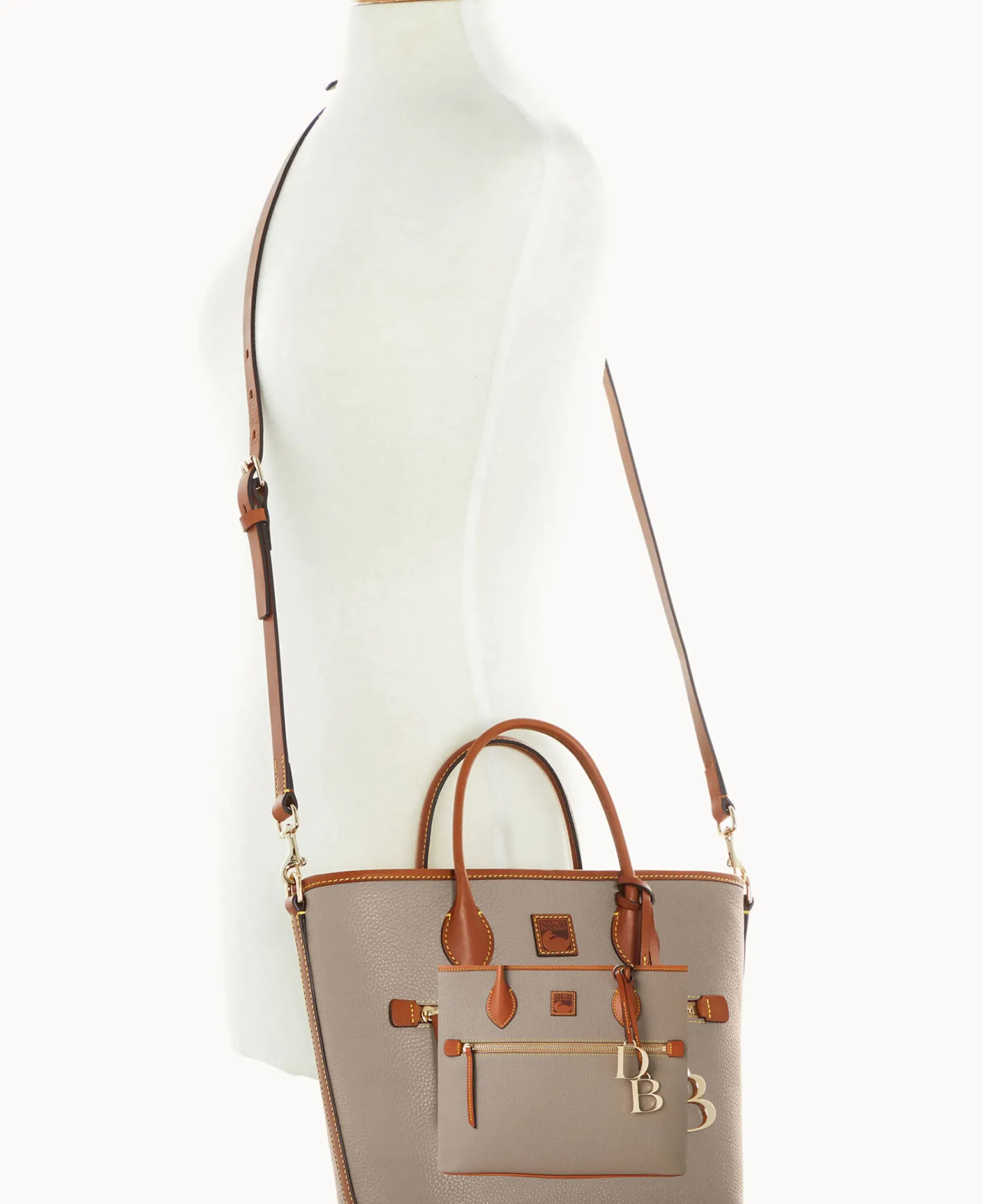 Dooney & Bourke The Pebble Grain Collection|Ready For the Getaway<Pebble Grain Handle Tote Taupe