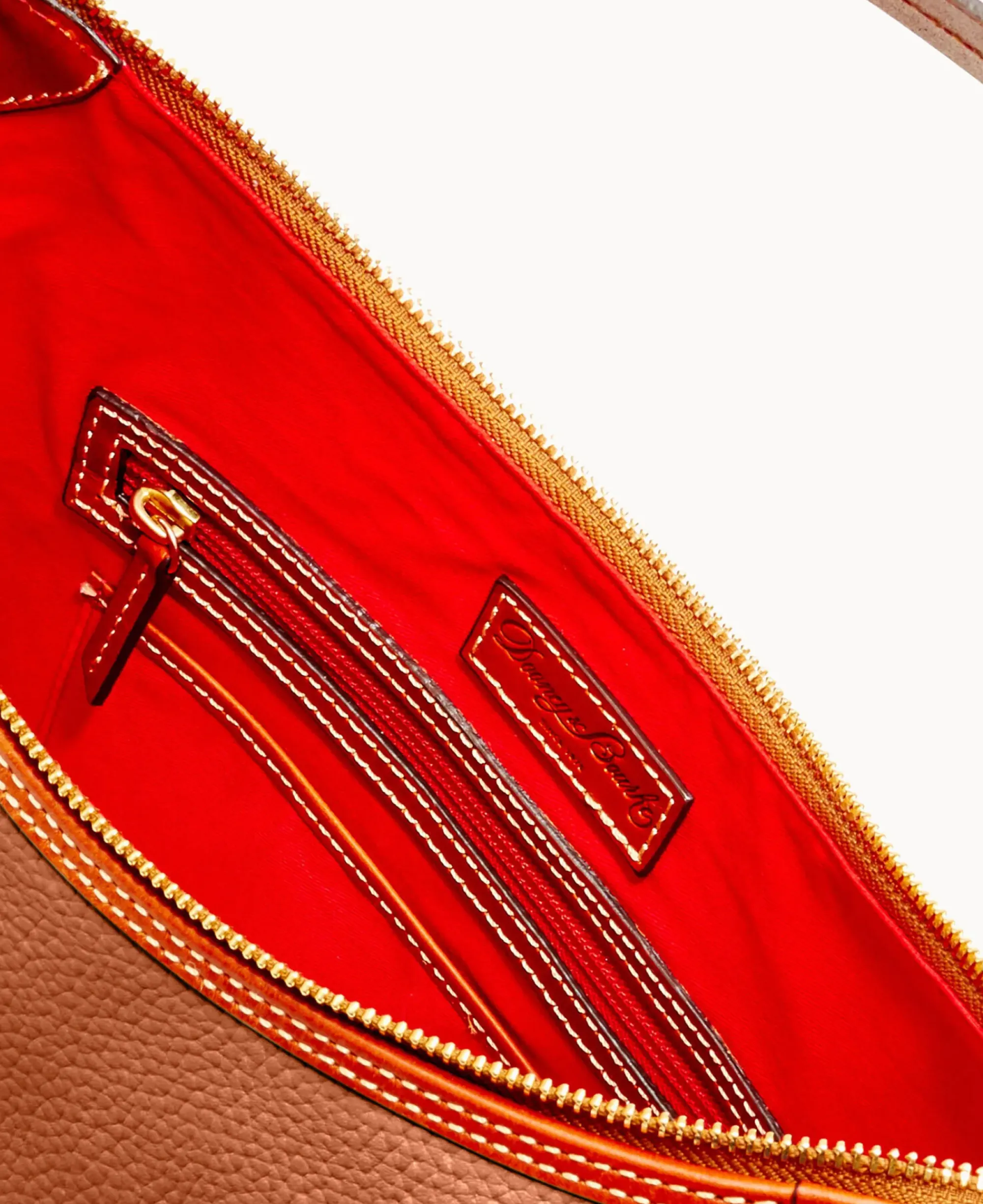 Dooney & Bourke The Pebble Grain Collection|Ready For the Getaway<Pebble Grain Hobo Caramel