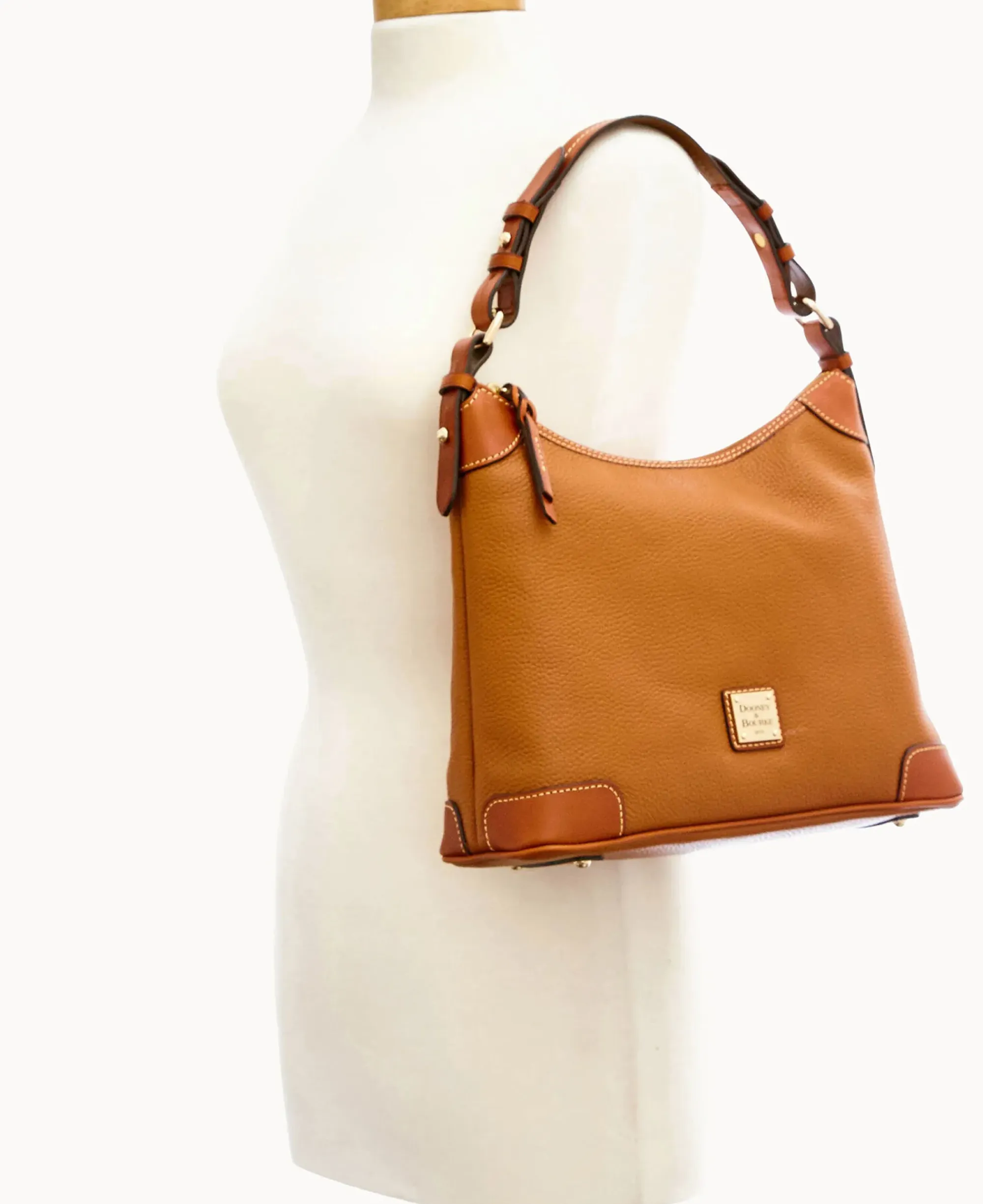 Dooney & Bourke The Pebble Grain Collection|Ready For the Getaway<Pebble Grain Hobo Caramel