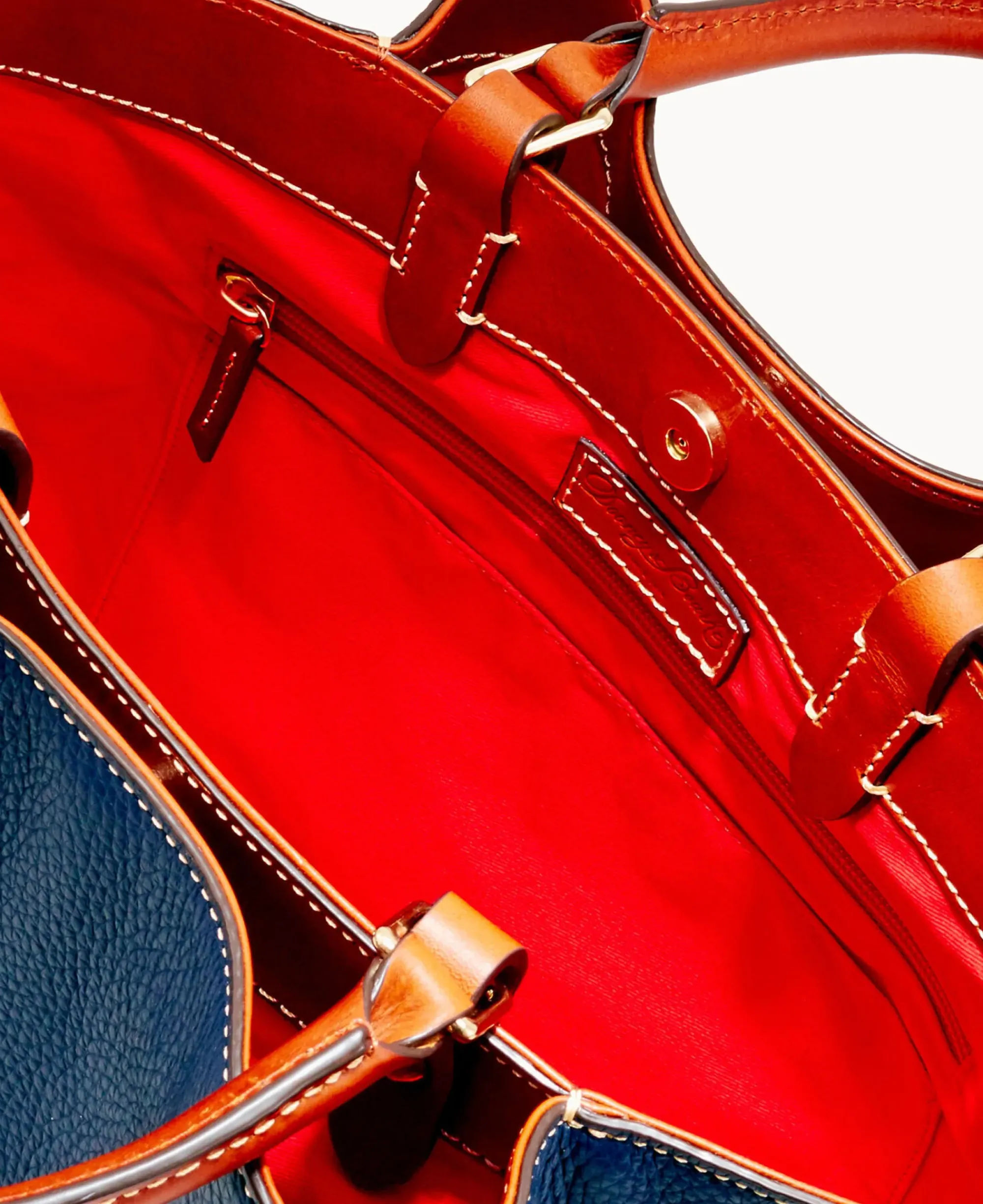 Dooney & Bourke The Pebble Grain Collection|Pebbled Leather<Pebble Grain Large Barlow Midnight Blue