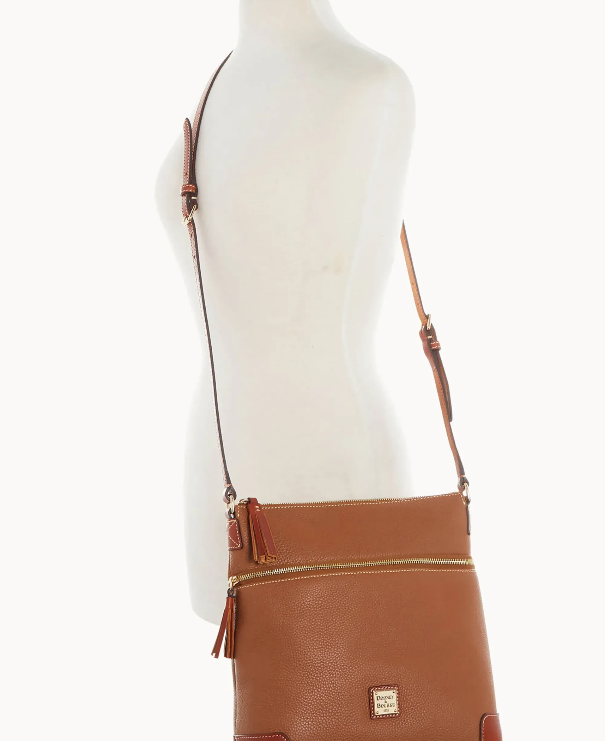 Dooney & Bourke The Pebble Grain Collection|Pebbled Leather<Pebble Grain Large Tassel Crossbody Caramel