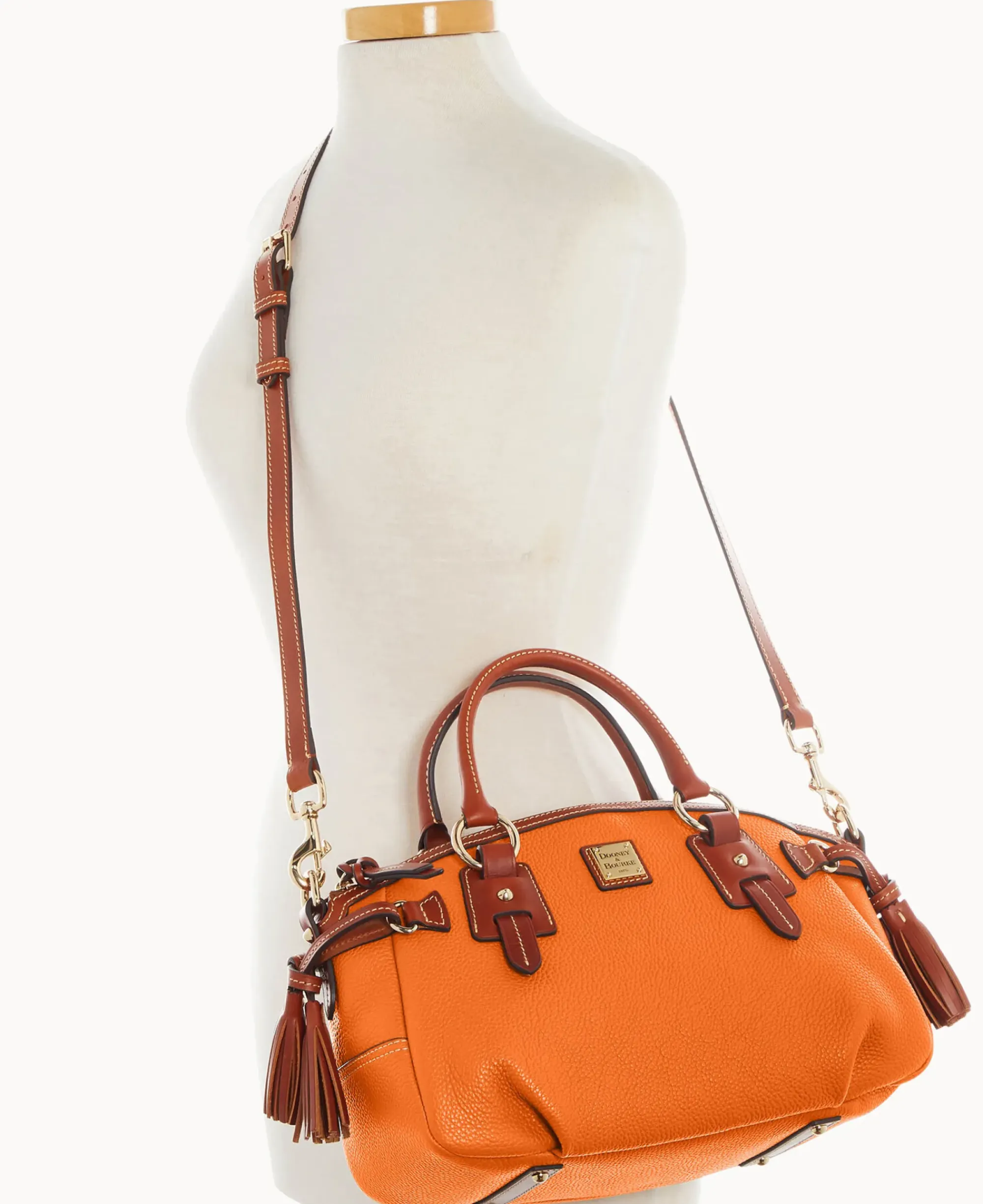 Dooney & Bourke The Pebble Grain Collection|Pebbled Leather<Pebble Grain Medium Mail Satchel Clementine