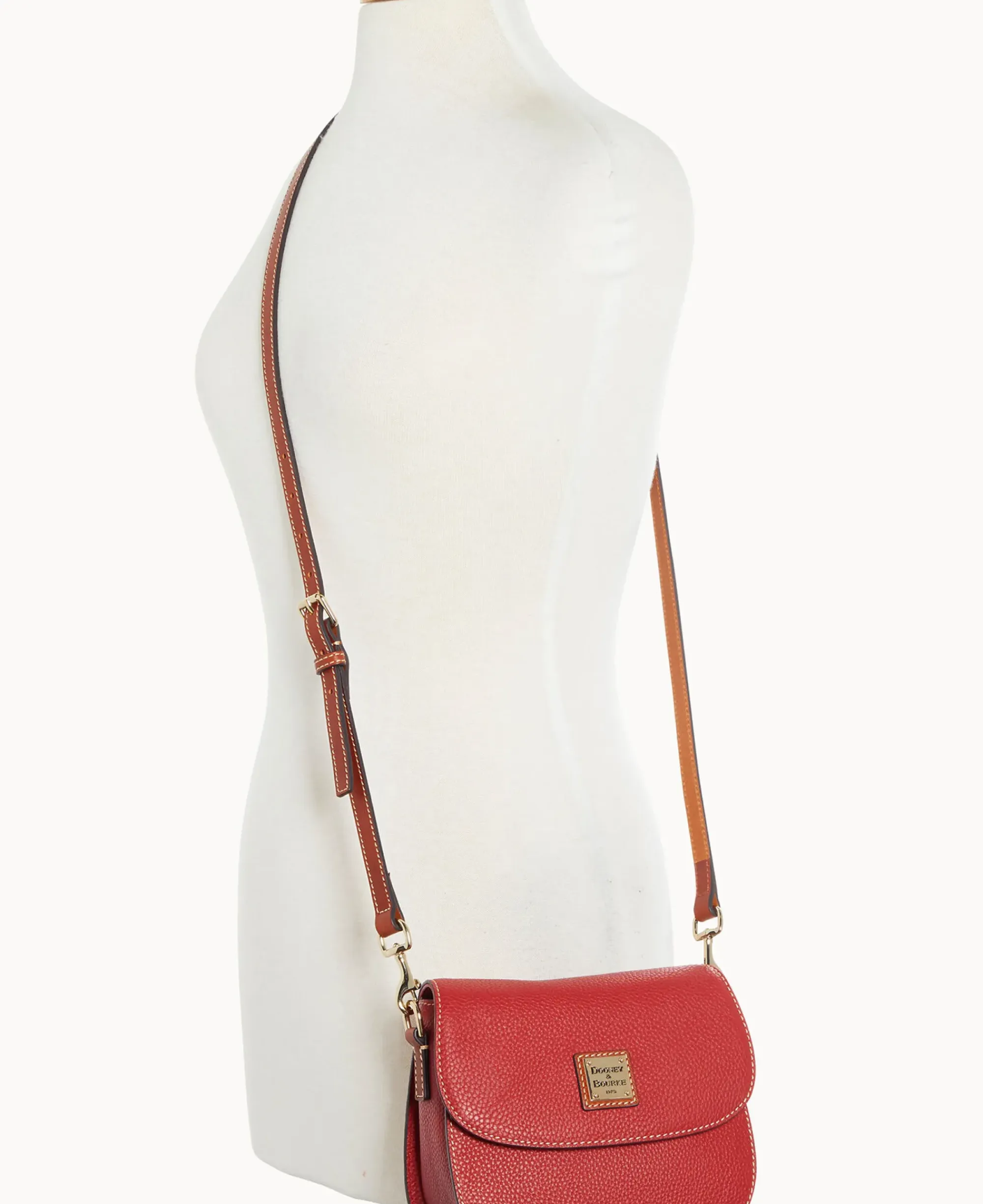 Dooney & Bourke The Pebble Grain Collection|Pebbled Leather<Pebble Grain Saddle Bag Red