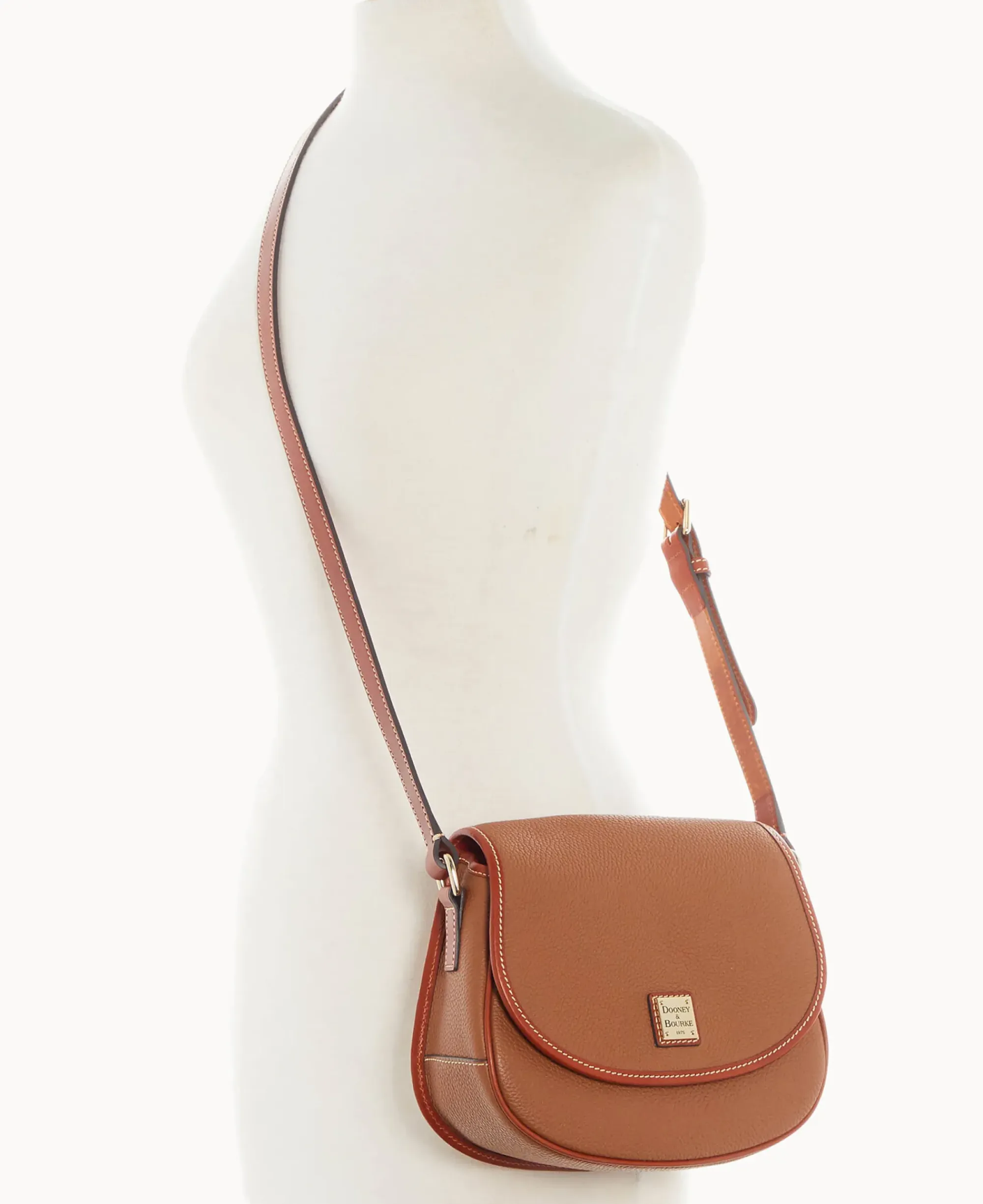 Dooney & Bourke The Pebble Grain Collection|Pebbled Leather<Pebble Grain Saddle Bag Caramel