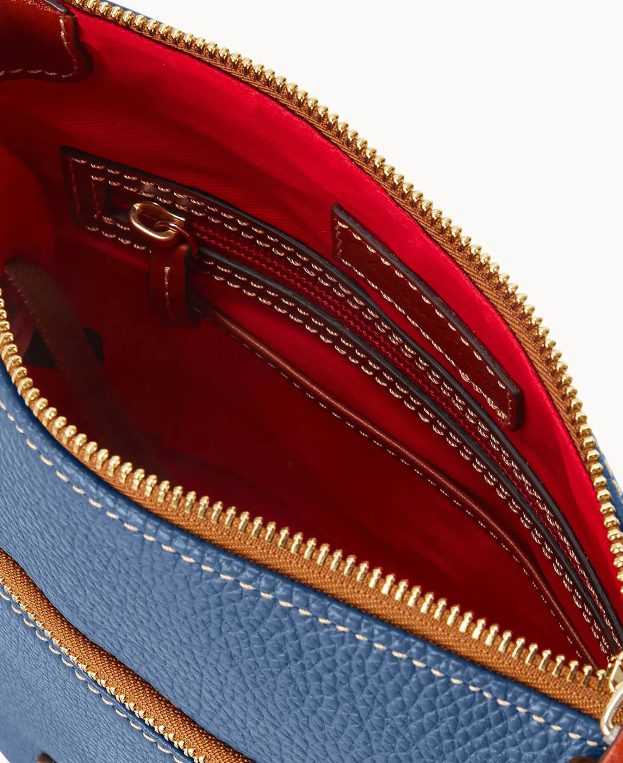 Dooney & Bourke The Pebble Grain Collection|Pebbled Leather<Pebble Grain Small Tassel Crossbody Jeans