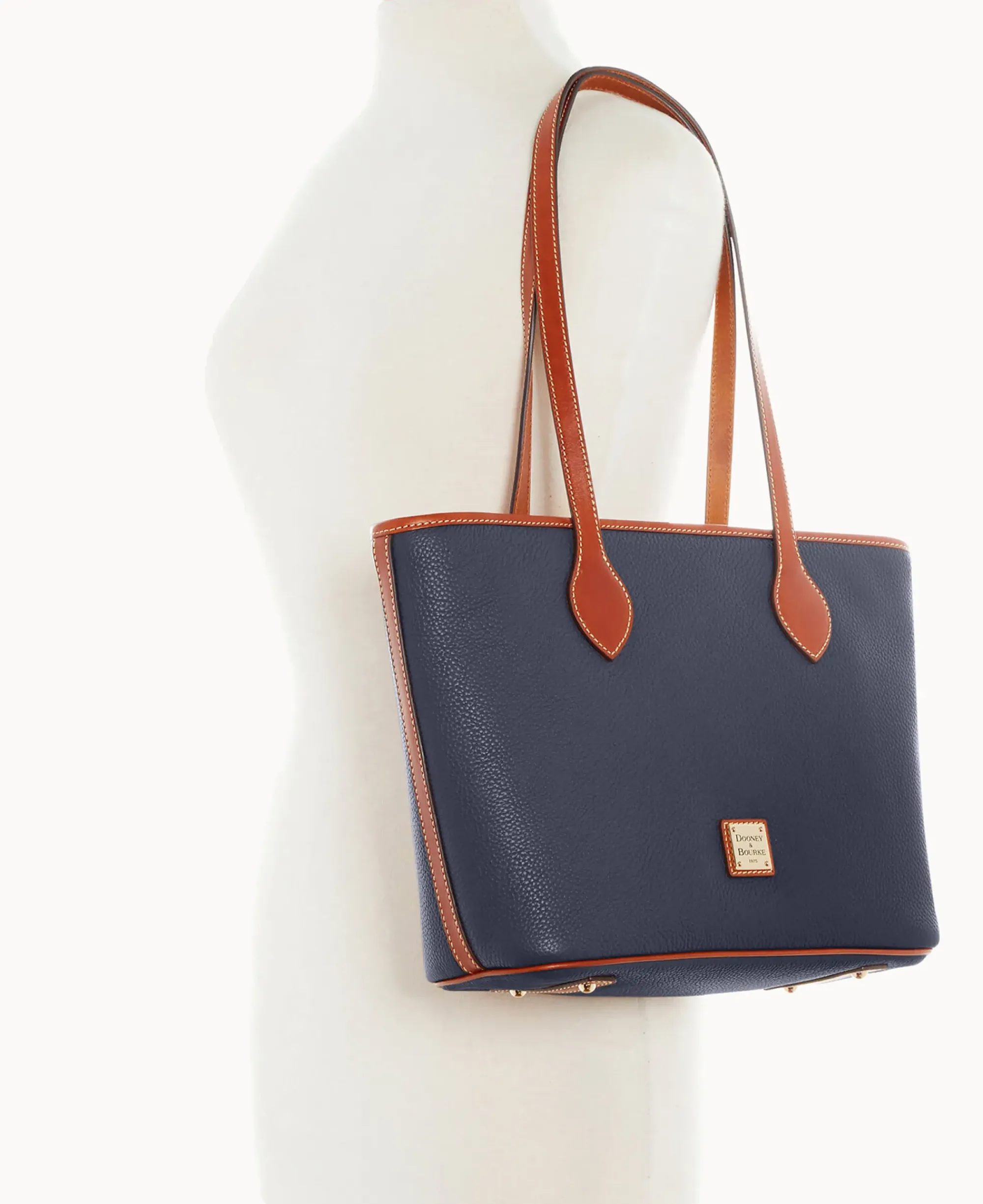 Dooney & Bourke The Pebble Grain Collection|Pebbled Leather<Pebble Grain Tote Midnight Blue