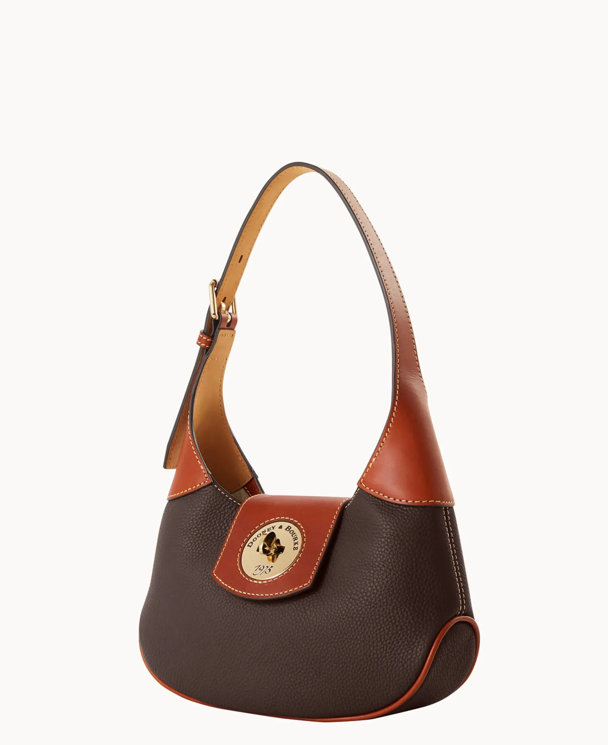 Dooney & Bourke The Pebble Grain Collection|The Pebble Turnlock Collection<Pebble Turnlock Hobo 26 Brown Tmoro