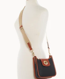Dooney & Bourke The Pebble Grain Collection|The Pebble Turnlock Collection<Pebble Turnlock Messenger 20 Black