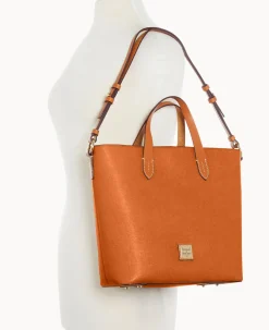 Dooney & Bourke The Saffiano Collection|Textured Leather<Saffiano Lilliana with Pouch Natural
