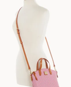 Dooney & Bourke Spring Style|Nylon<Seaview Ruby Fuchsia