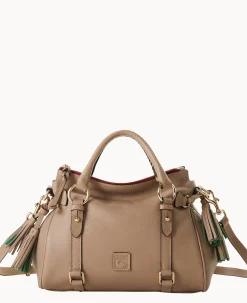 Dooney & Bourke Ready For the Getaway|Pebbled Leather<Sorrento Satchel Light Taupe
