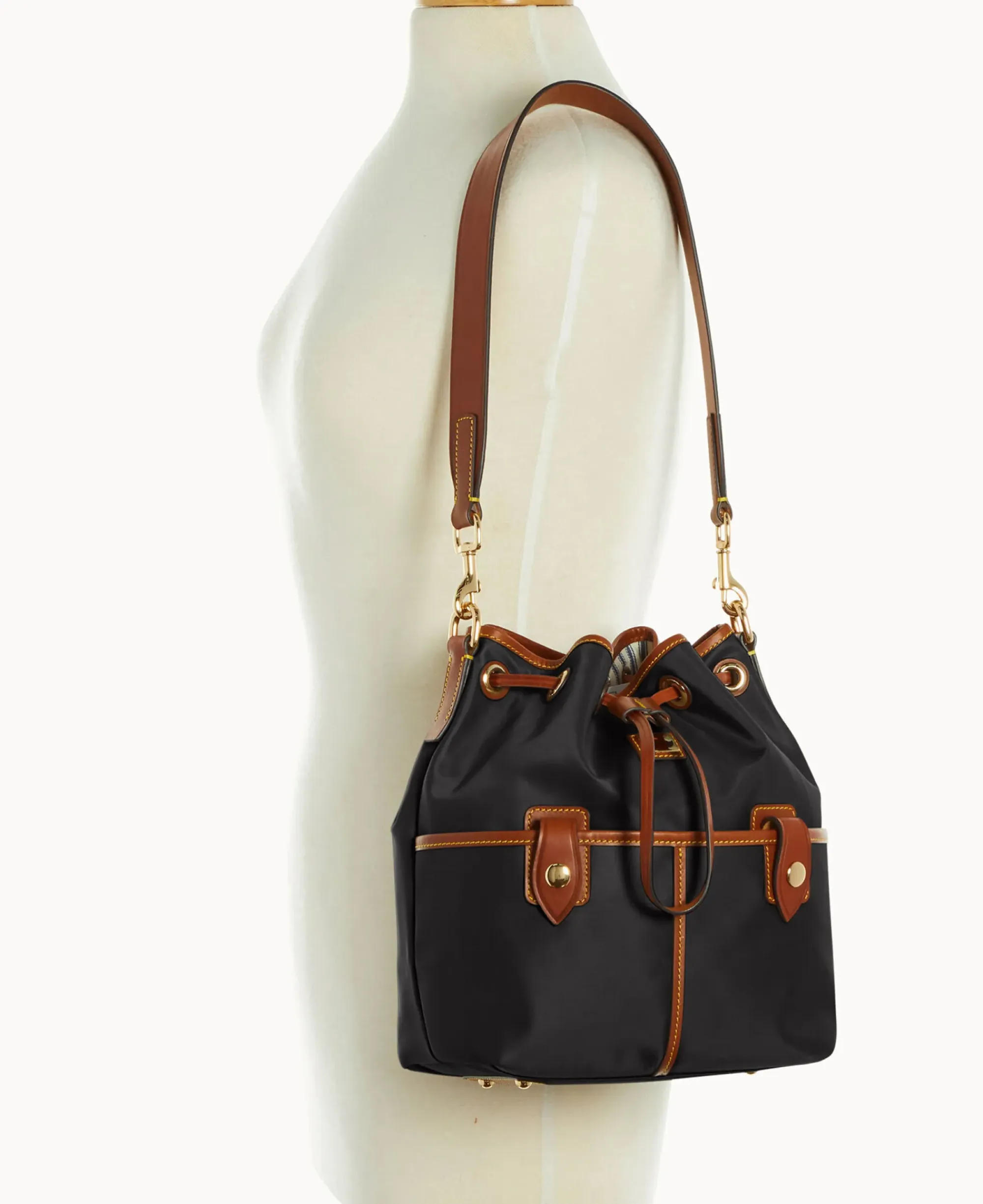 Dooney & Bourke The Wayfarer Collection|Nylon<Wayfarer Drawstring Black