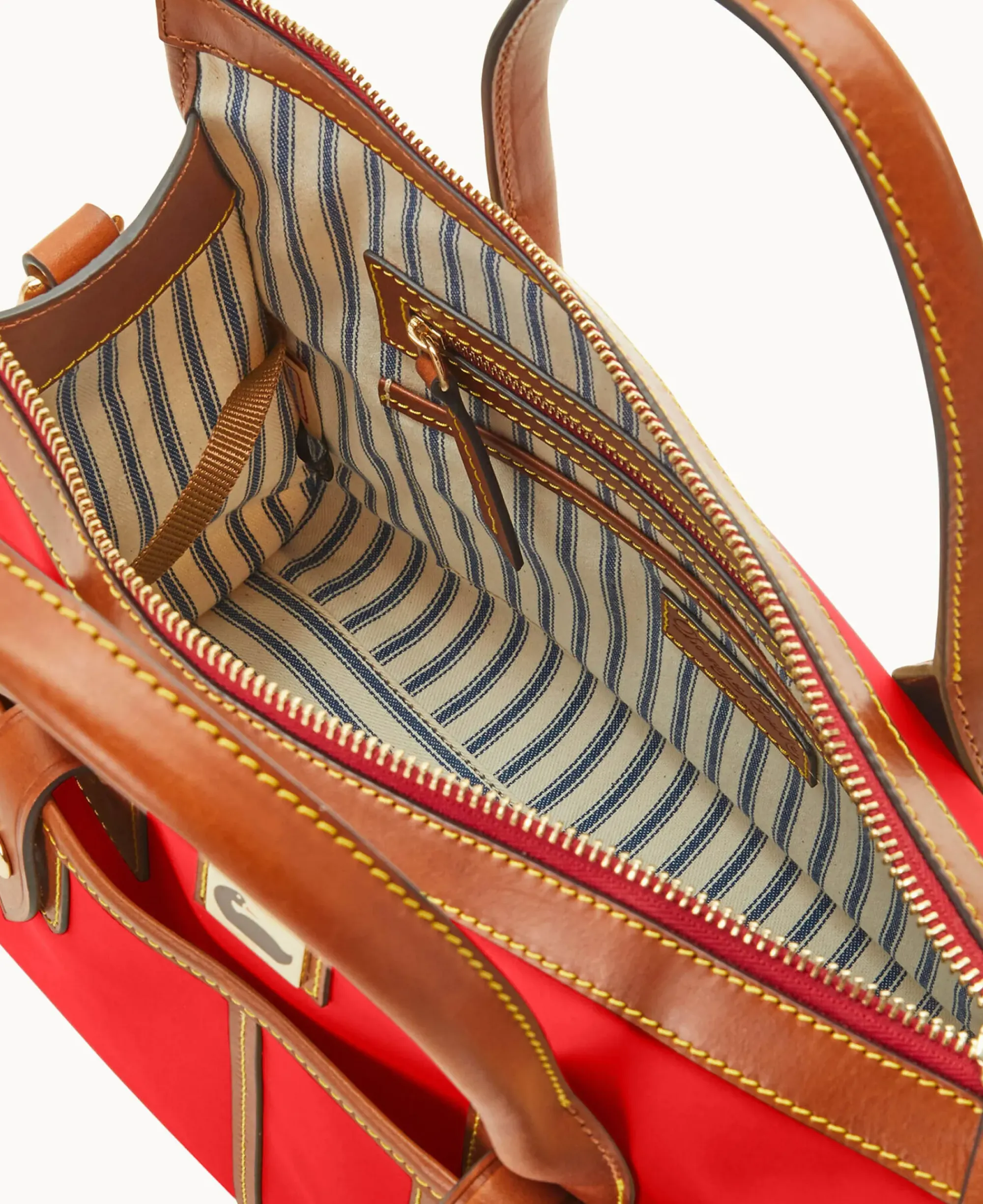 Dooney & Bourke The Wayfarer Collection|Ready For the Getaway<Wayfarer Satchel Red