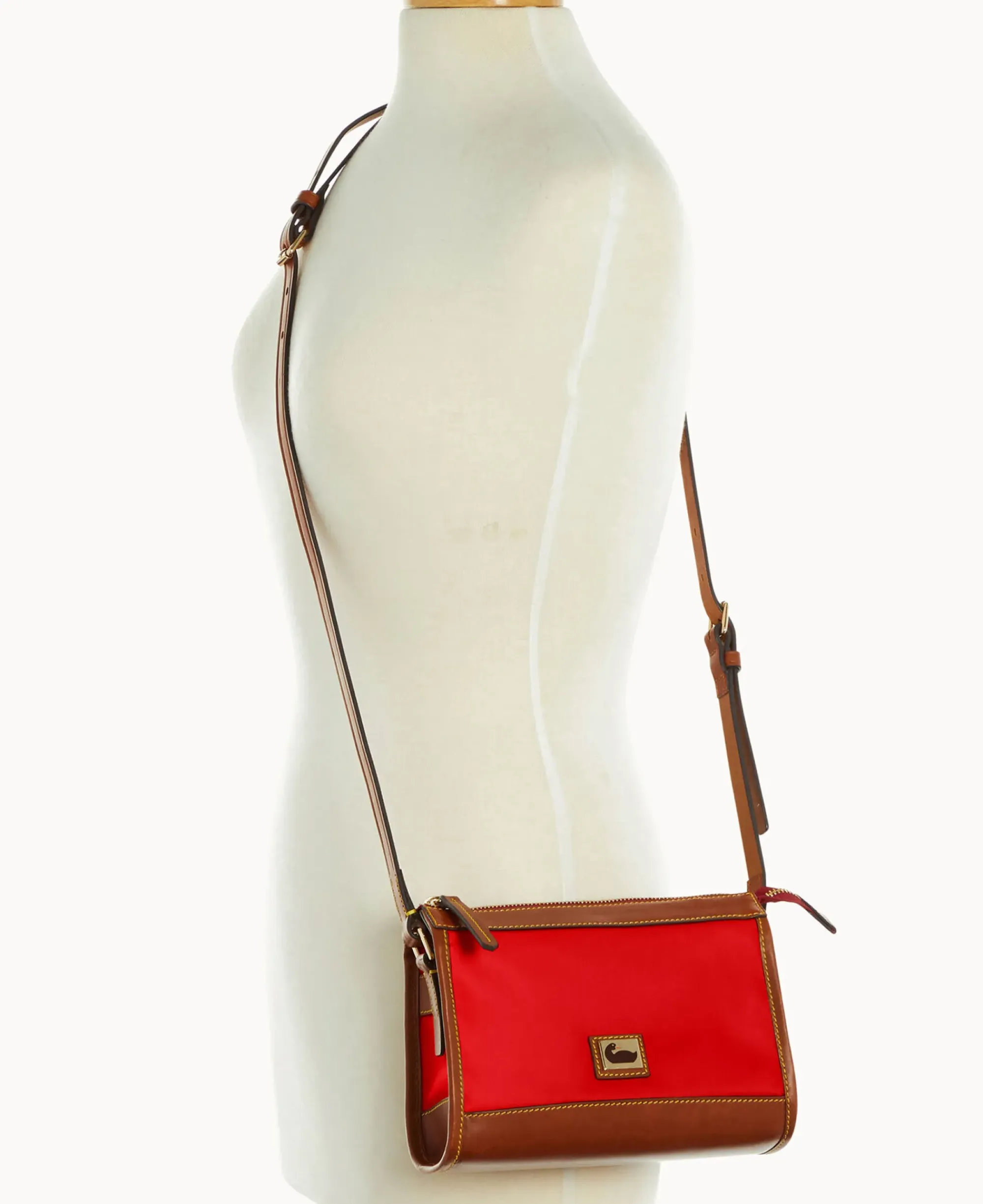 Dooney & Bourke The Wayfarer Collection|Nylon<Wayfarer Zip Crossbody Red